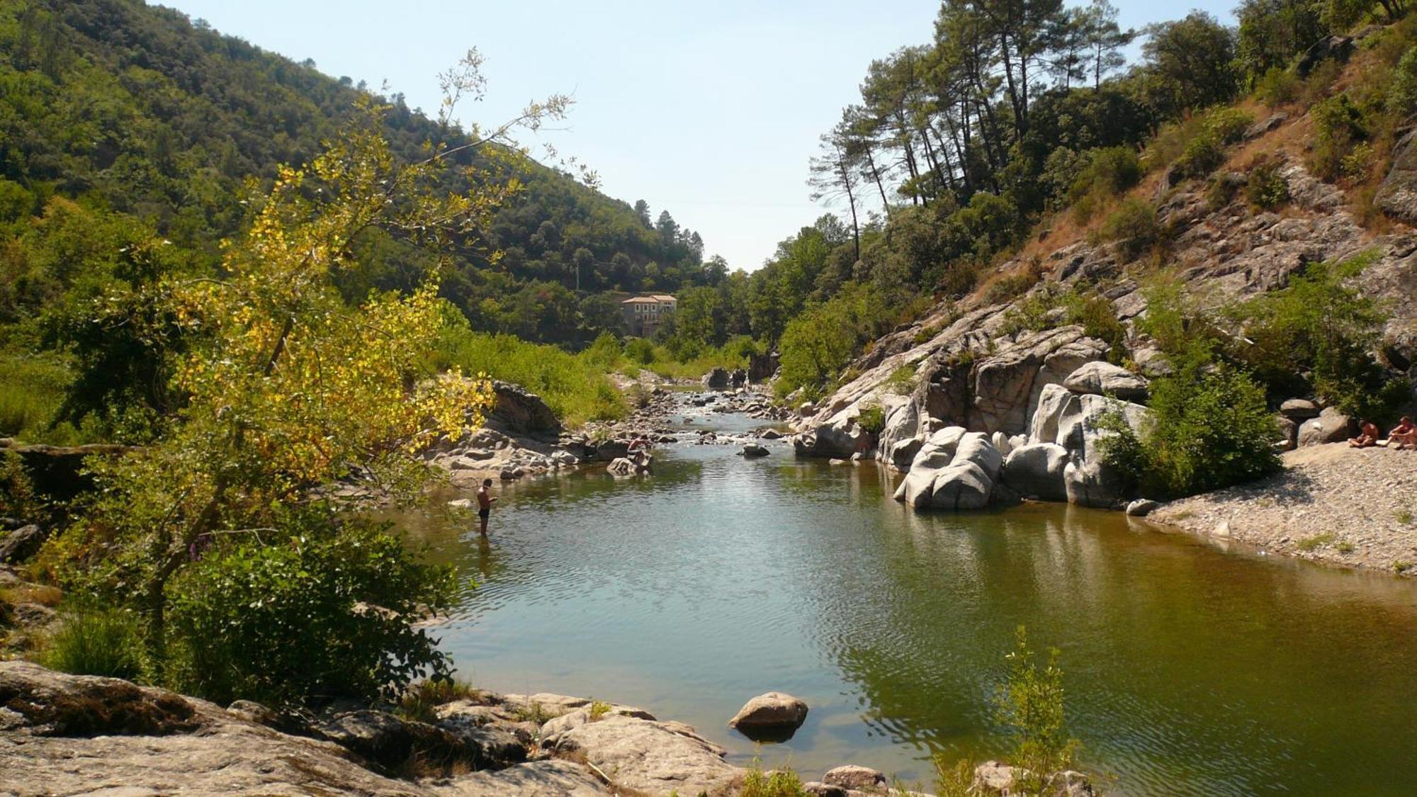 Apart'Hotel Les 4 Sources Corbés Dış mekan fotoğraf