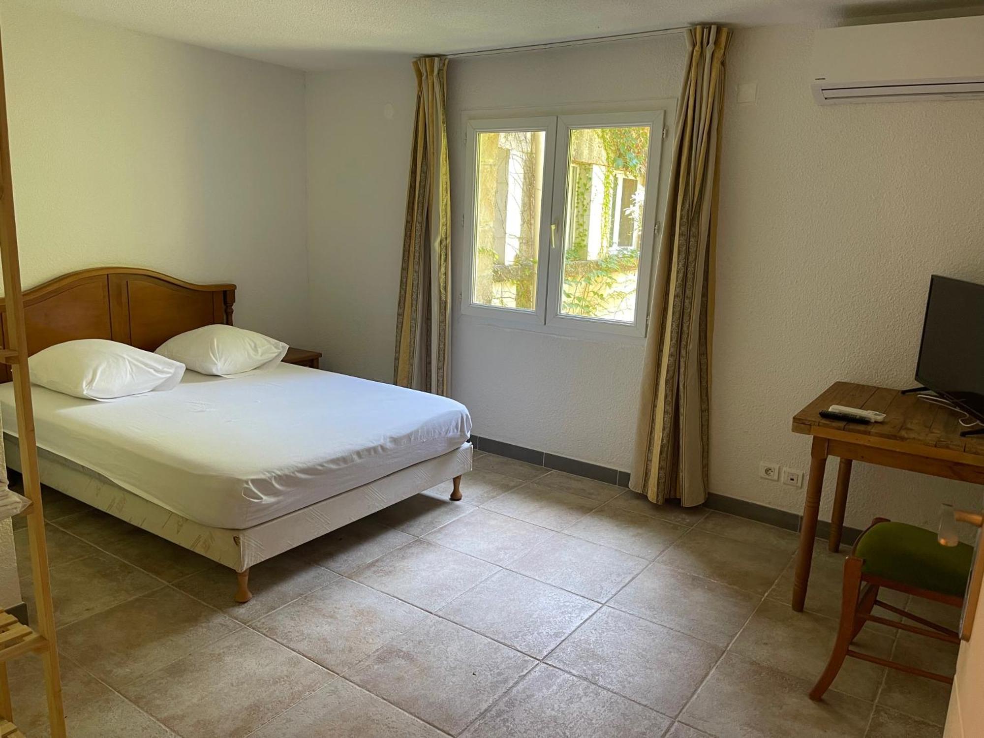 Apart'Hotel Les 4 Sources Corbés Dış mekan fotoğraf